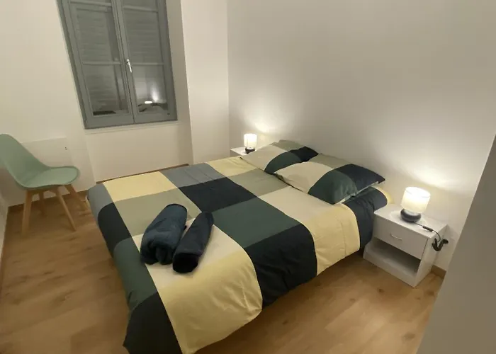 Royat : Superbe Appartement En Face Des Thermes